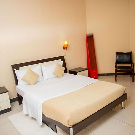 Beausejour Hotel Кигали Екстериор снимка