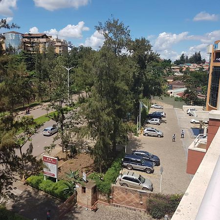 Beausejour Hotel Кигали Екстериор снимка