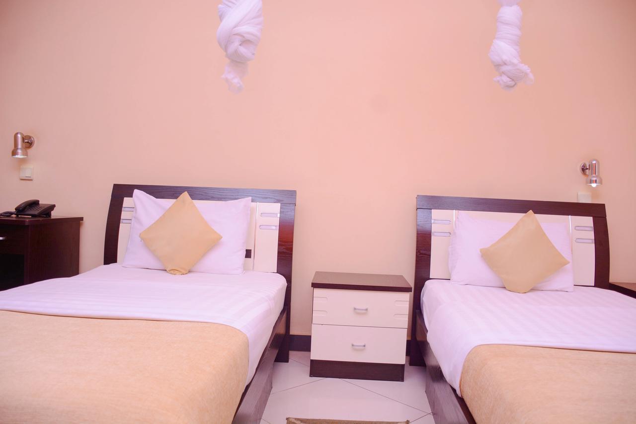 Beausejour Hotel Кигали Екстериор снимка