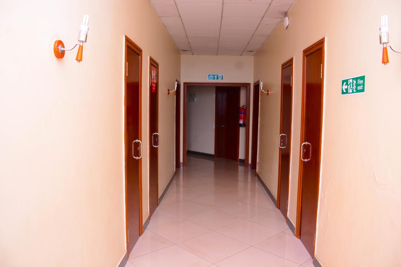 Beausejour Hotel Кигали Екстериор снимка