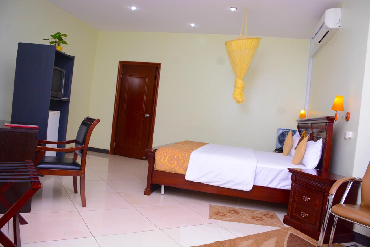 Beausejour Hotel Кигали Екстериор снимка