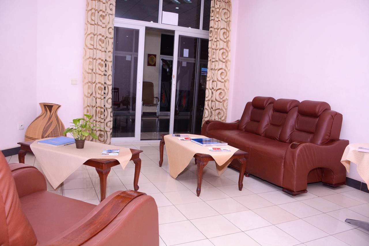 Beausejour Hotel Кигали Екстериор снимка
